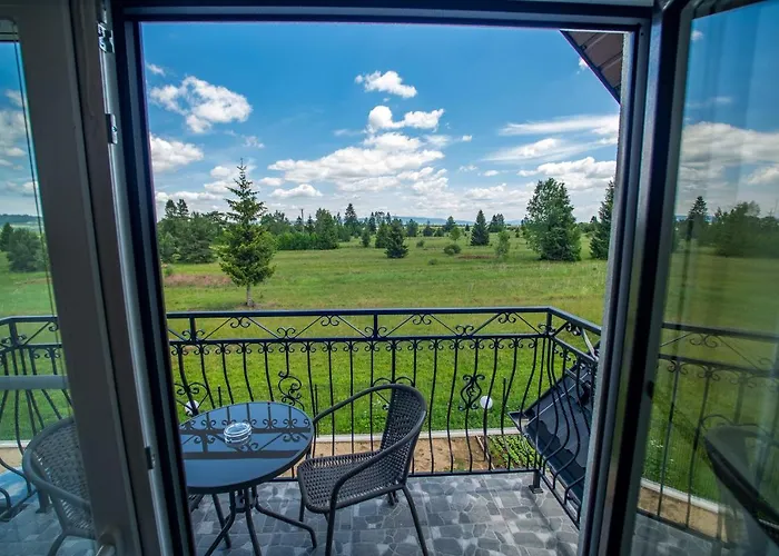 アパートホテル Perla Dunajca ツァルニ・ドゥナイェツ